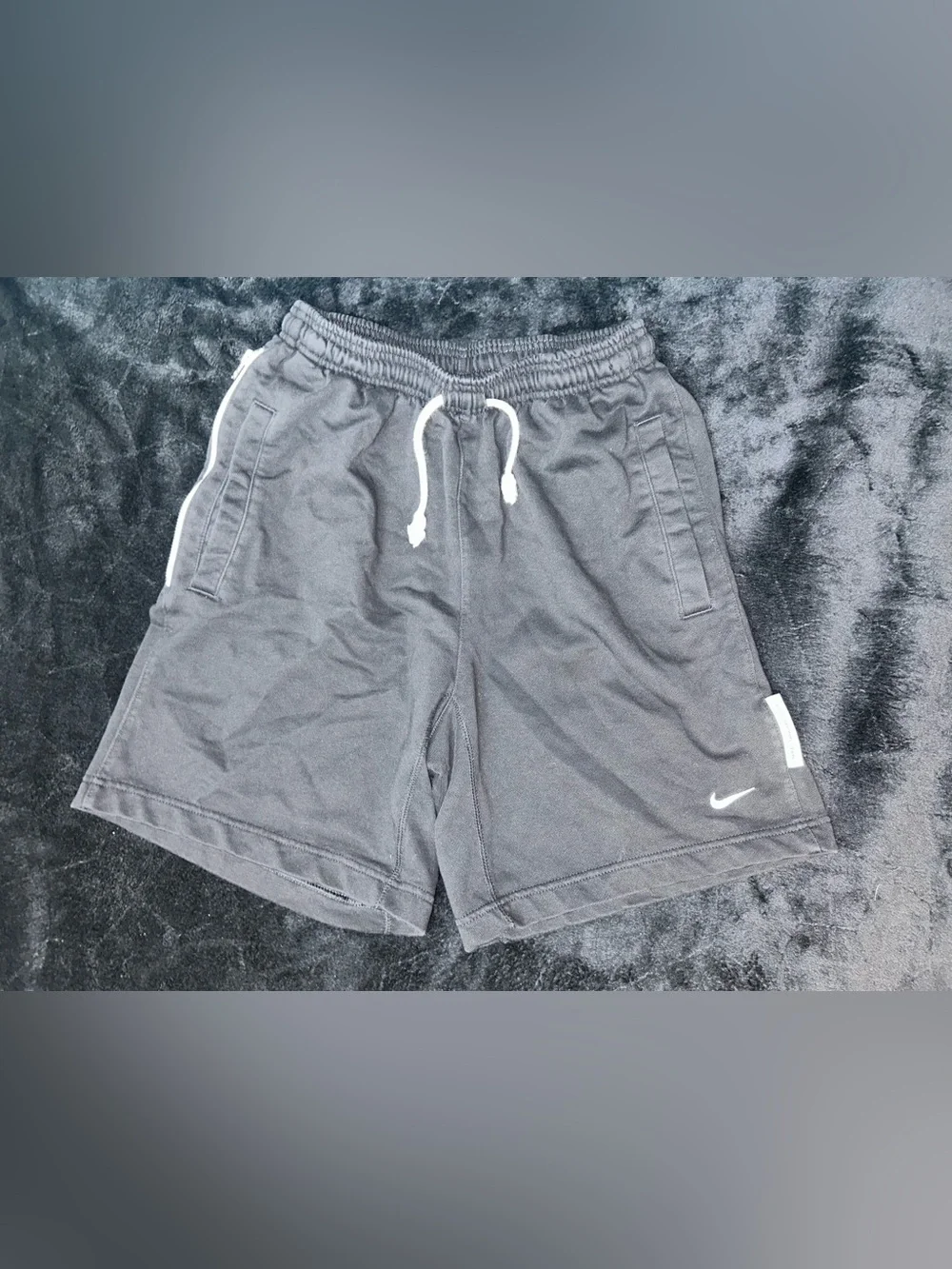 Nike Standard Issue Dri-FIT Fleece Basketball Shorts Black DQ5712-010 Men Small